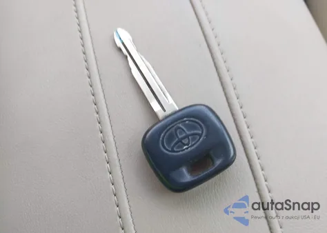 2005 Toyota Sienna Ce/Le из США, поврежденный, VIN 5TDZA23C85S262861